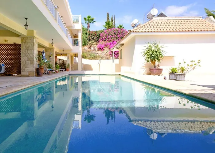 Jasmine Dreams 1Bed Apt Wpool